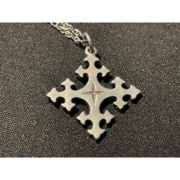 James Avery Retired 14in Avery Chain Peace With God Cross Pendant Necklace - Picture 2 of 8